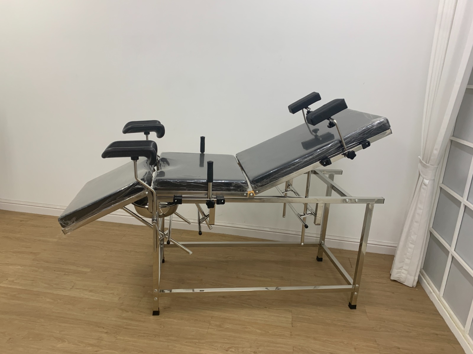 Dilivery and Gynae  Bed